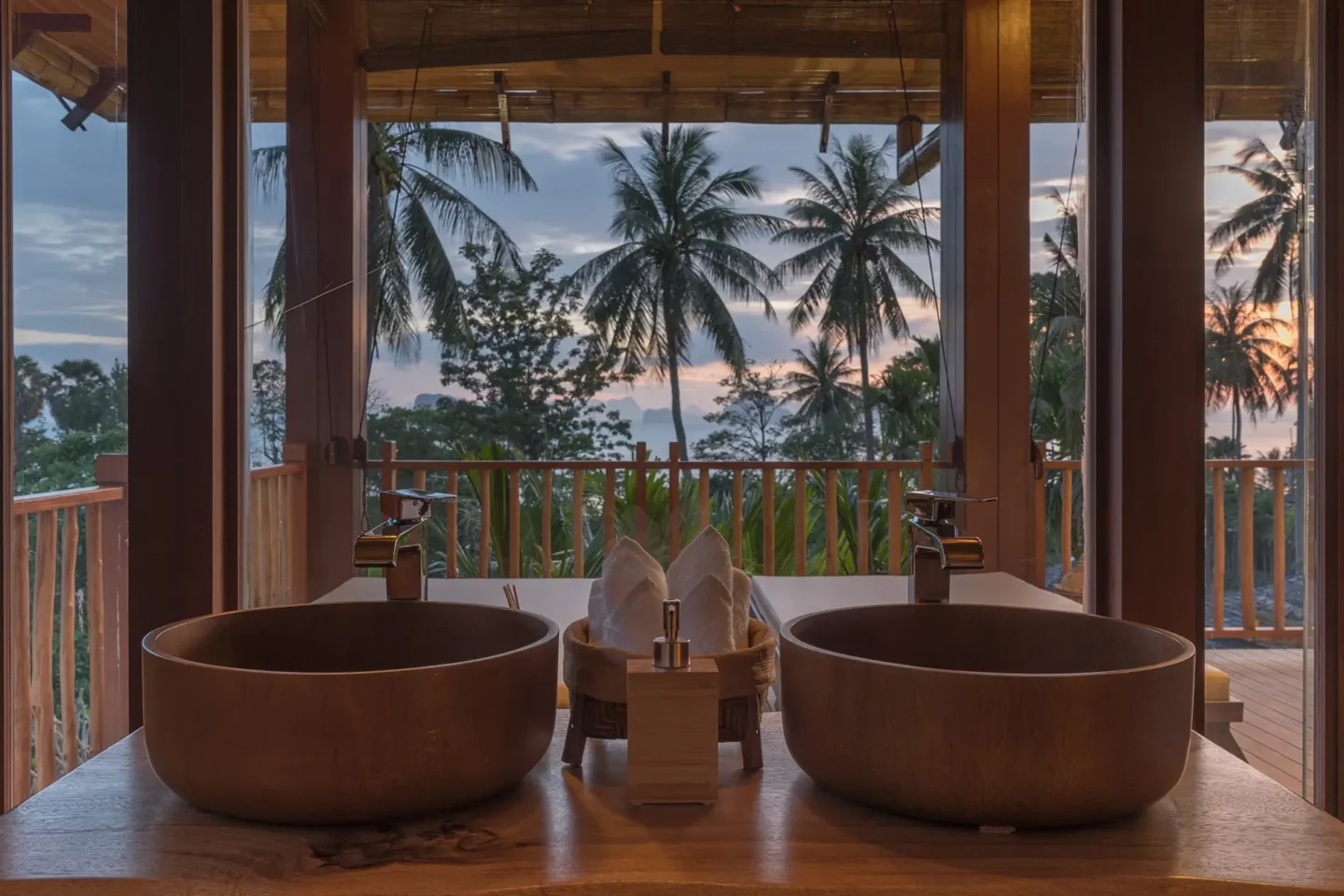 Amazing view Cho Fah Residence